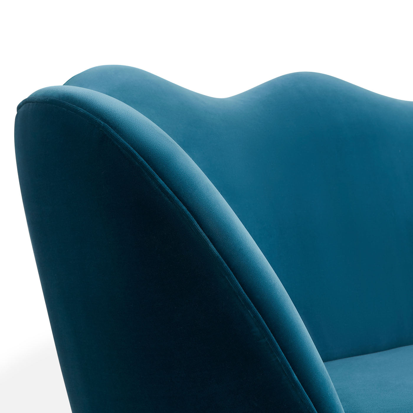 Ripple Apartment Sofa - details view