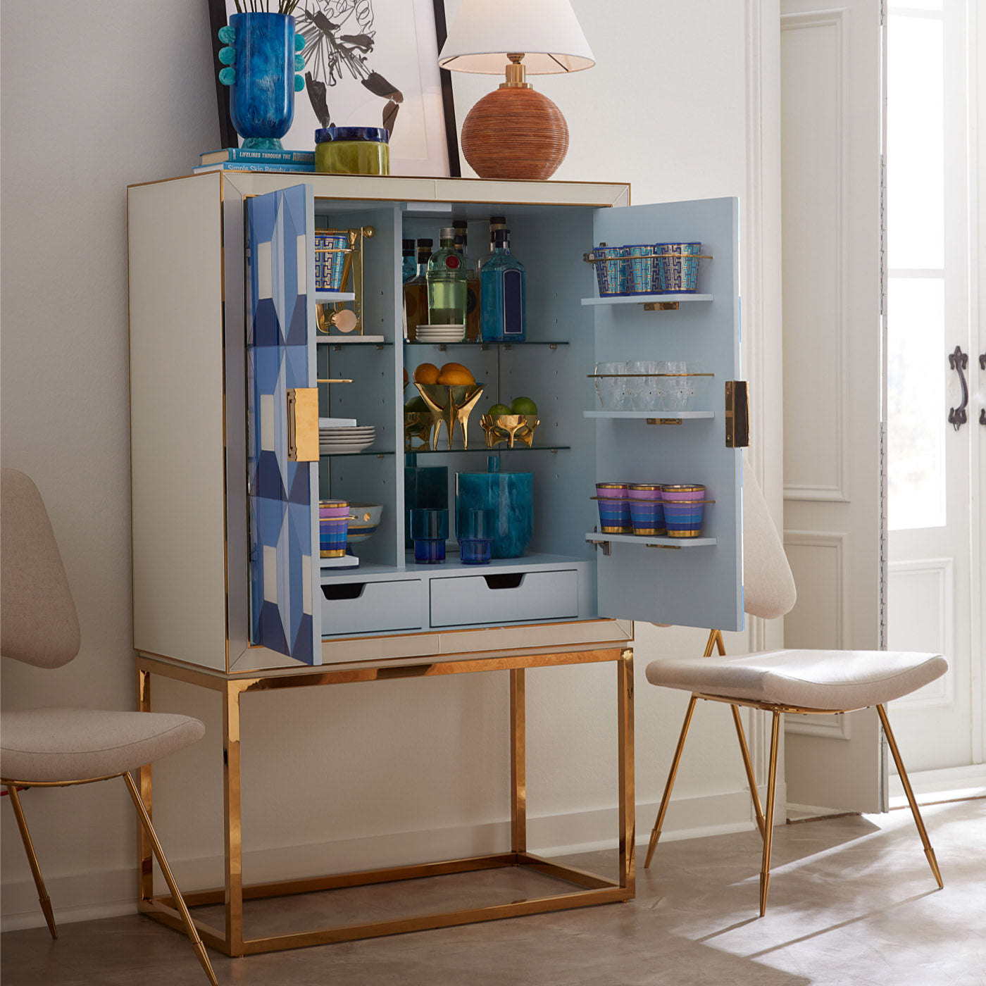 mustique box with sorrento bar