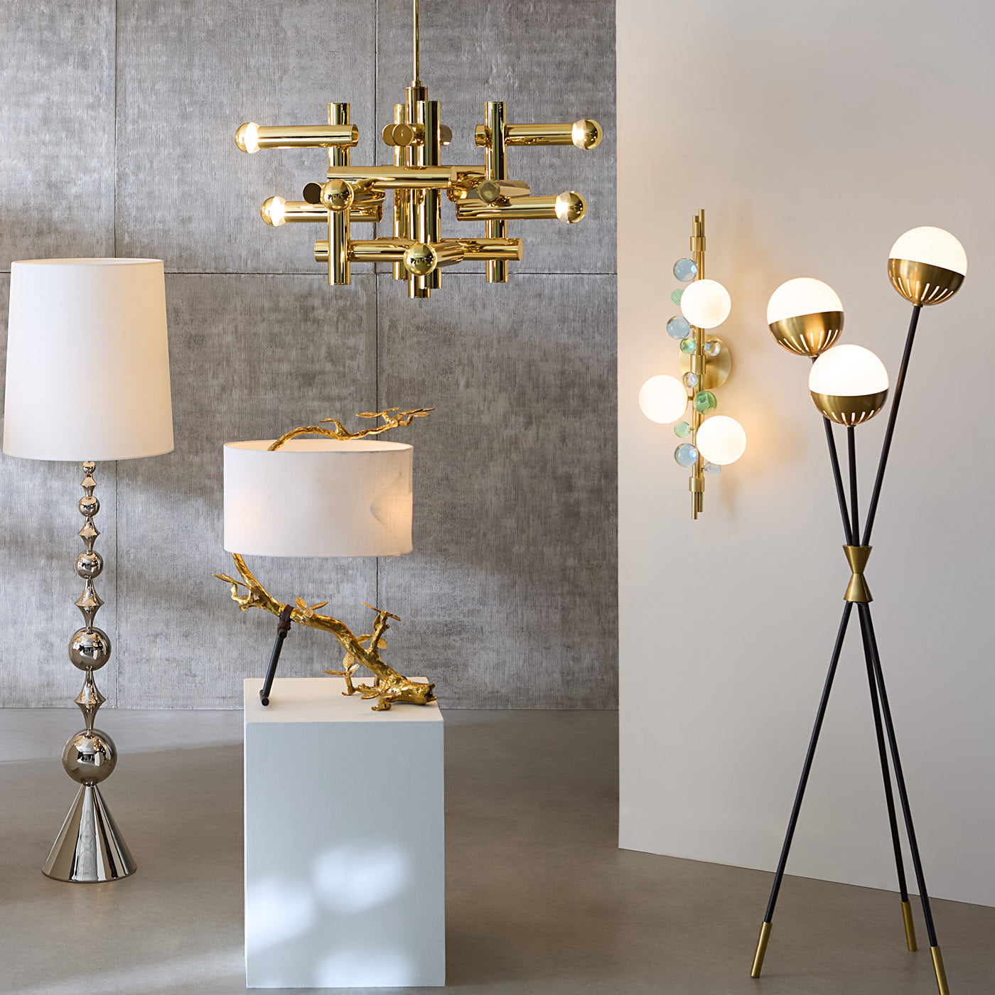 caracas tripod floor lamp brass detail view