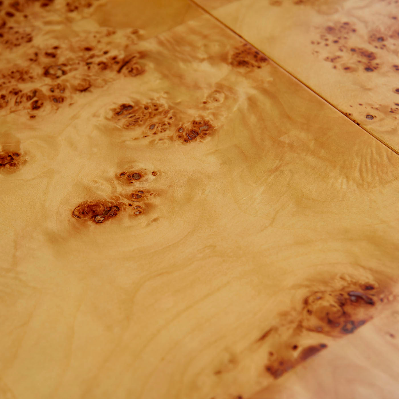 Bond Round Dining Table opened view