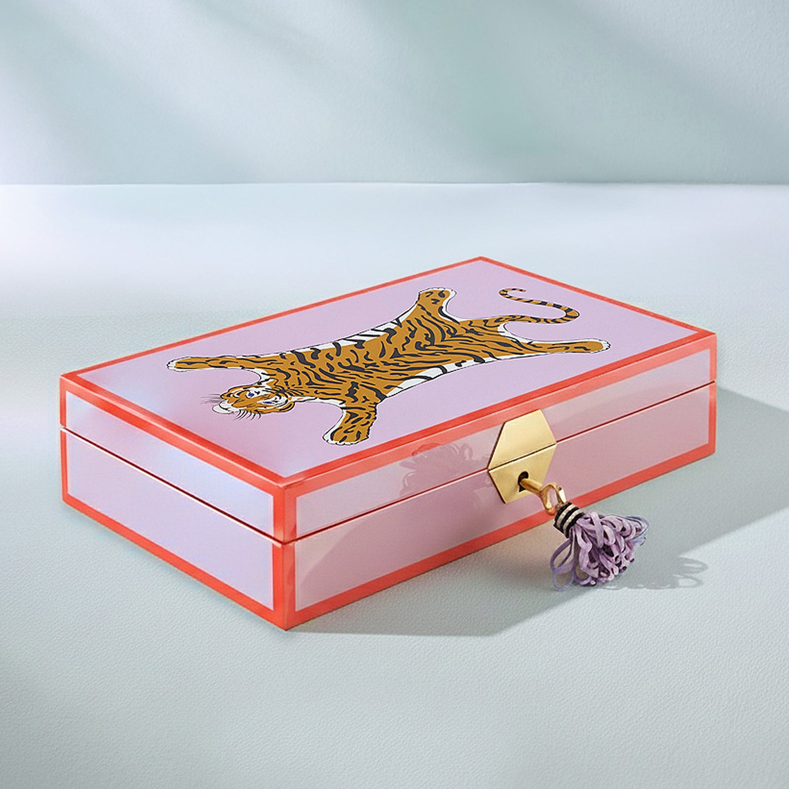 The Gift Guide – Jonathan Adler