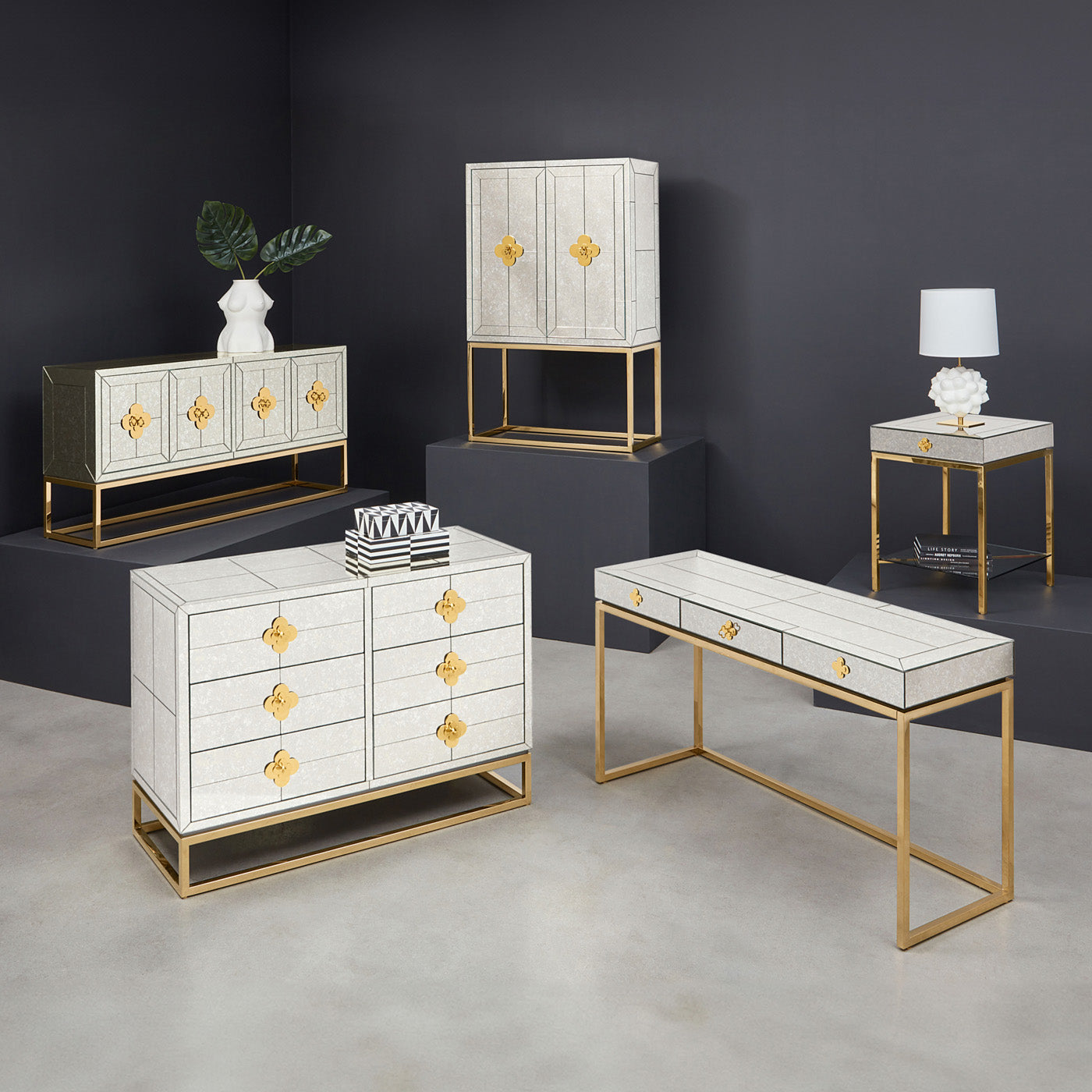 Delphine Six-Drawer Dresser in Brass and Mirror | Jonathan Adler Delphine Six-Drawer Dresser in Brass and Mirror | Jonathan Adler