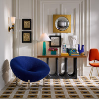 Aphrodite Vase with Saturn Lounge Chair