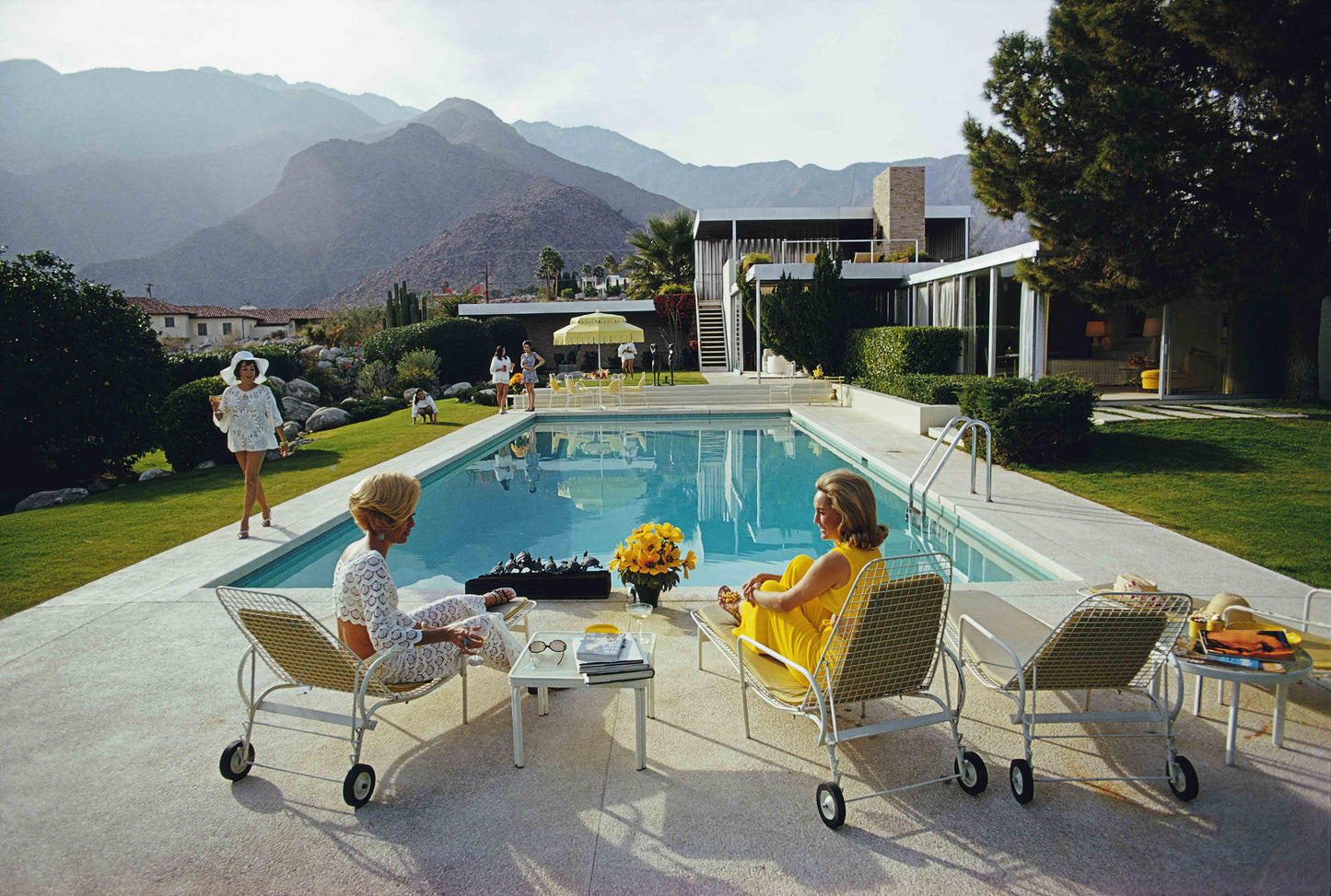 Malibu Sectional Cirrus Powder - styled view