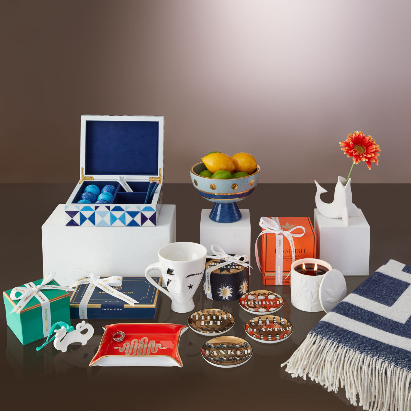 小物入れ JONATHAN ADLER DRUGGIST CANDLE Druggist LSD Candle in Porcelain | Jonathan Adler