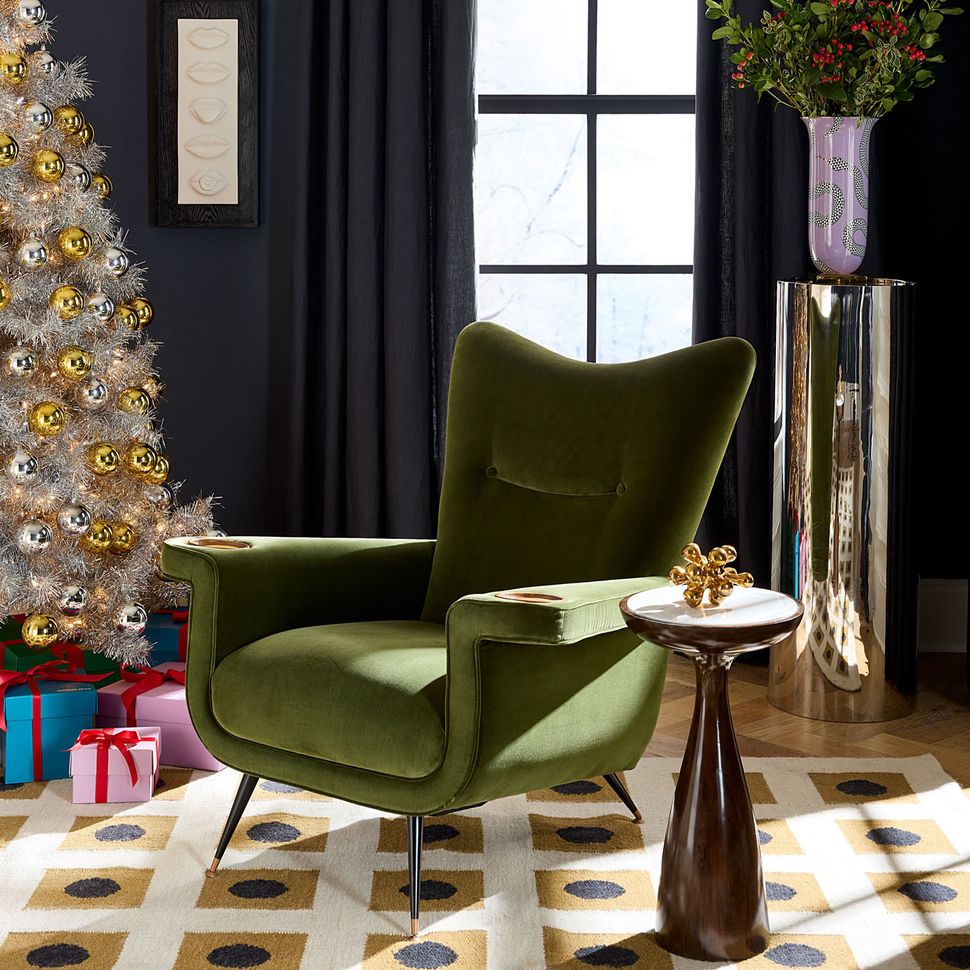 Pierre Lounge Chair - group view