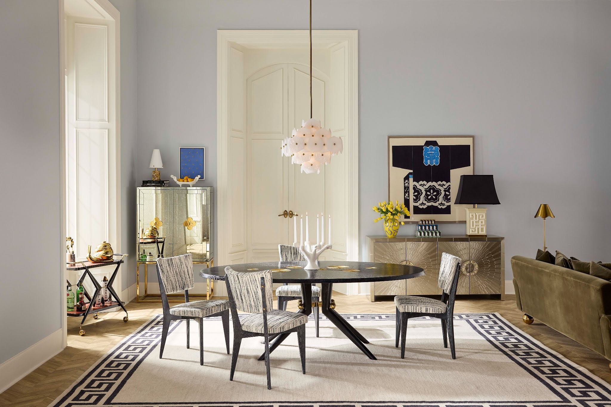 Understanding Modern Design: Forms, Materials, and Meaning