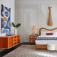 Riviera Wave Bed Queen with Alphaville Cocktail Table
