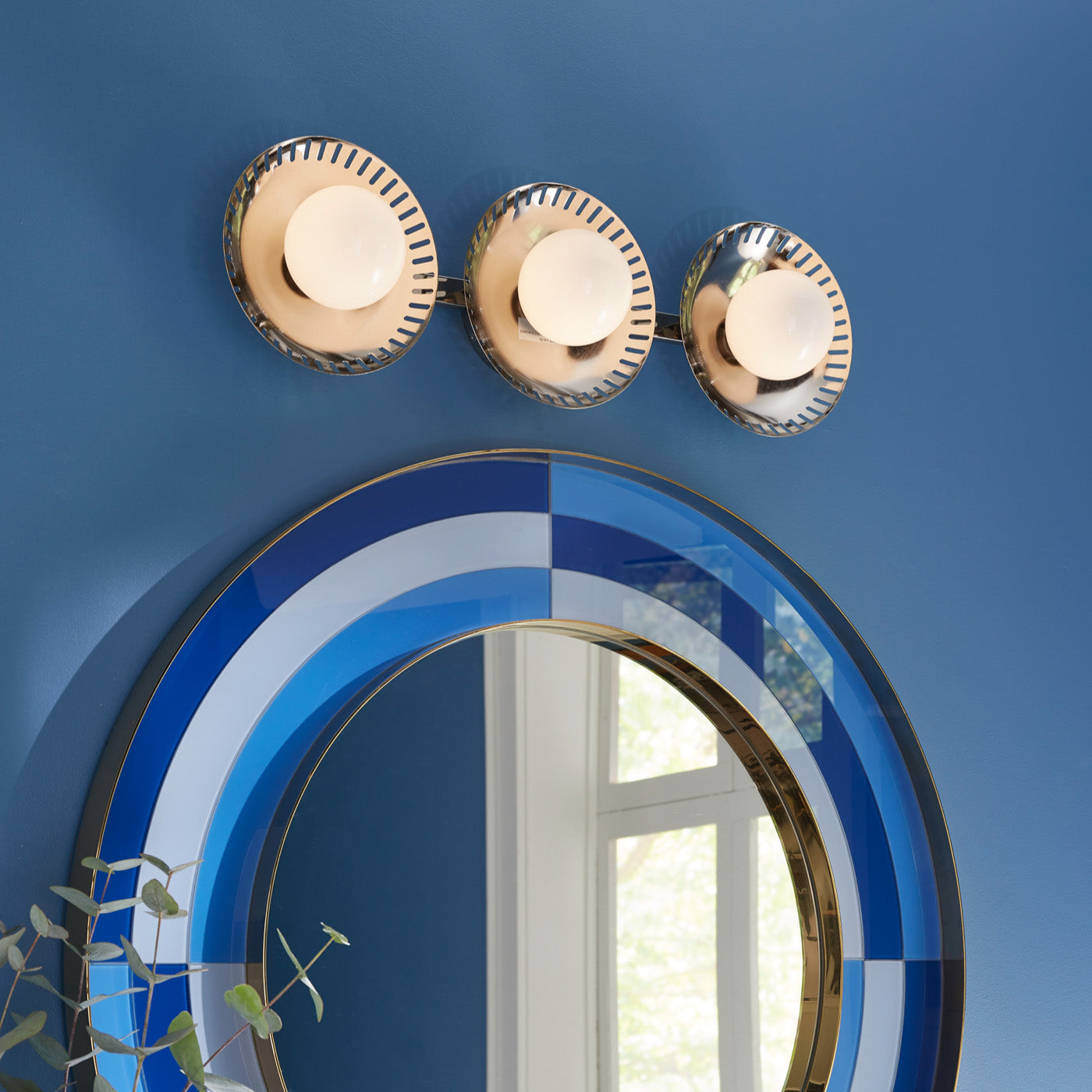 rio triple pan light nickel harlequin round mirror - styled view