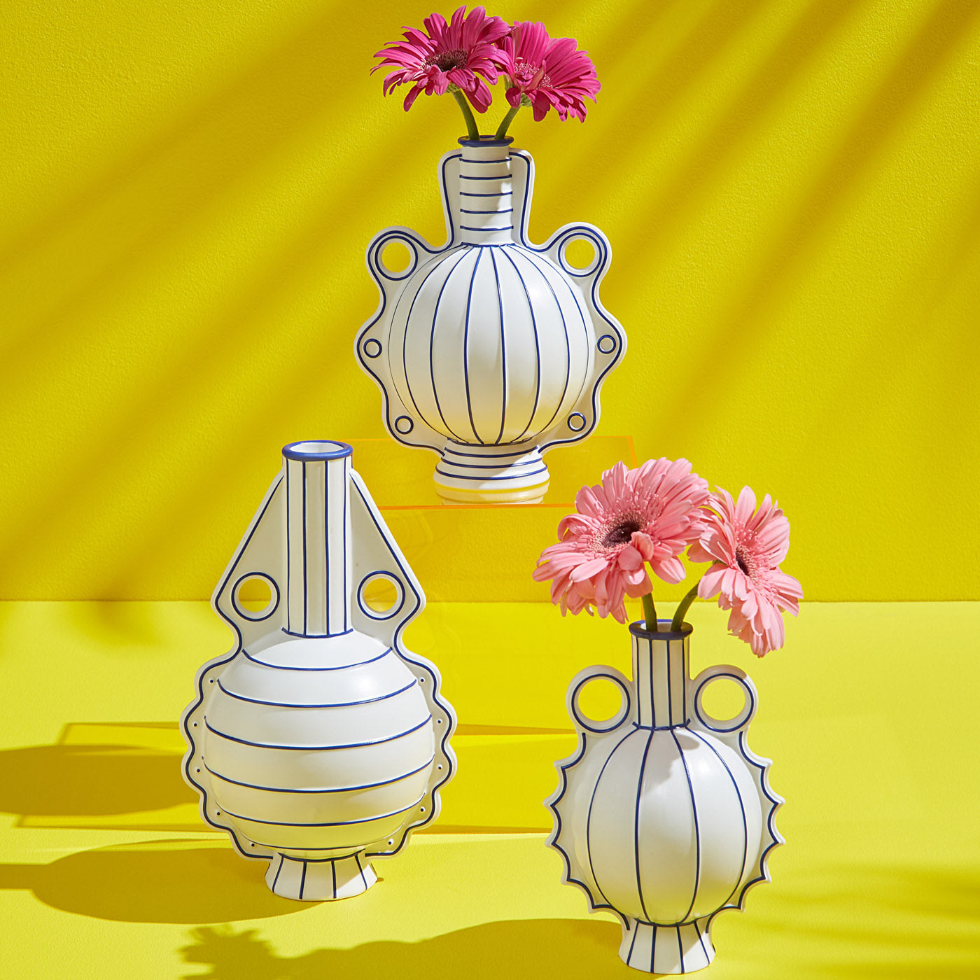 Venezia Small Vase in Porcelain | Jonathan Adler