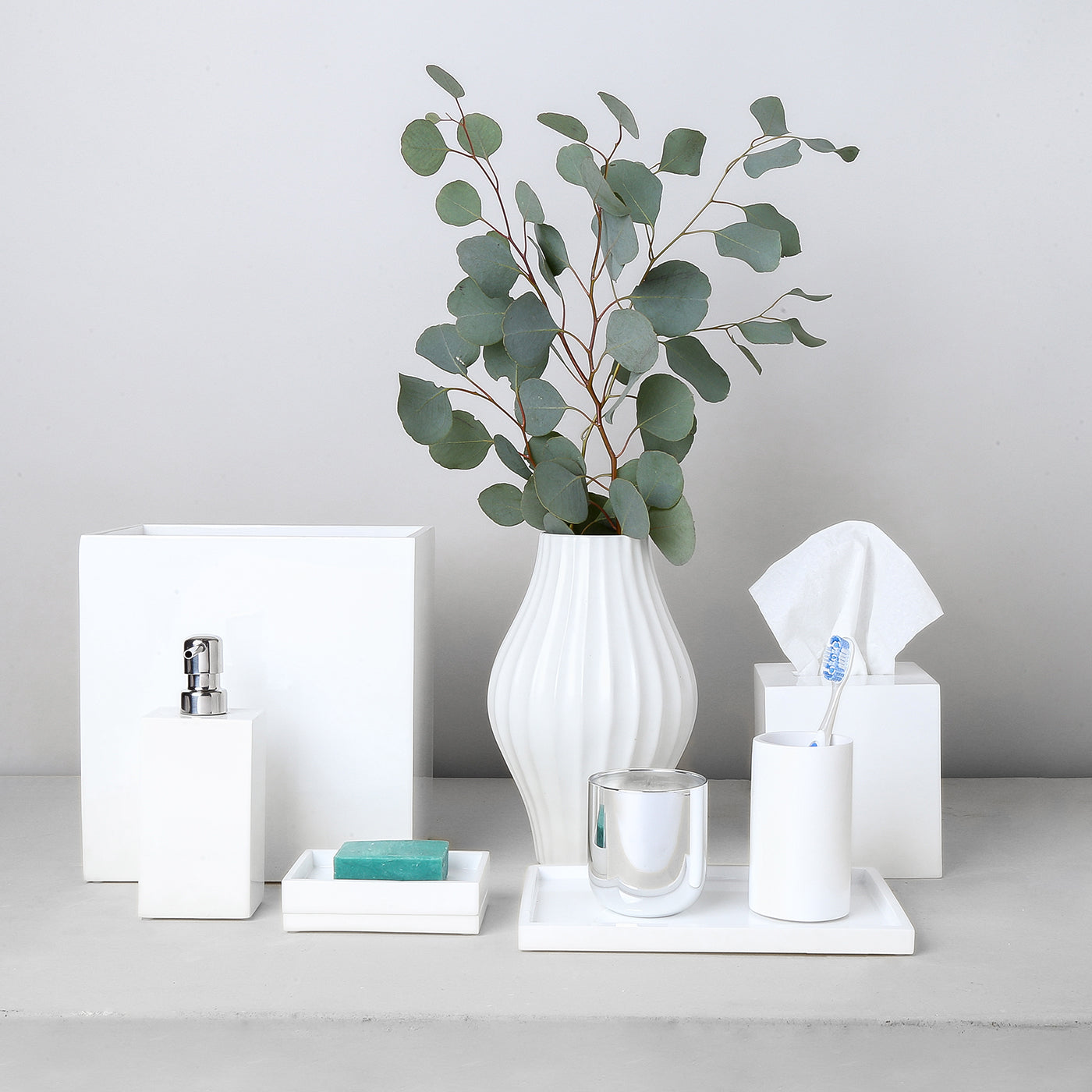 lacquer bath collection white - styled view 1