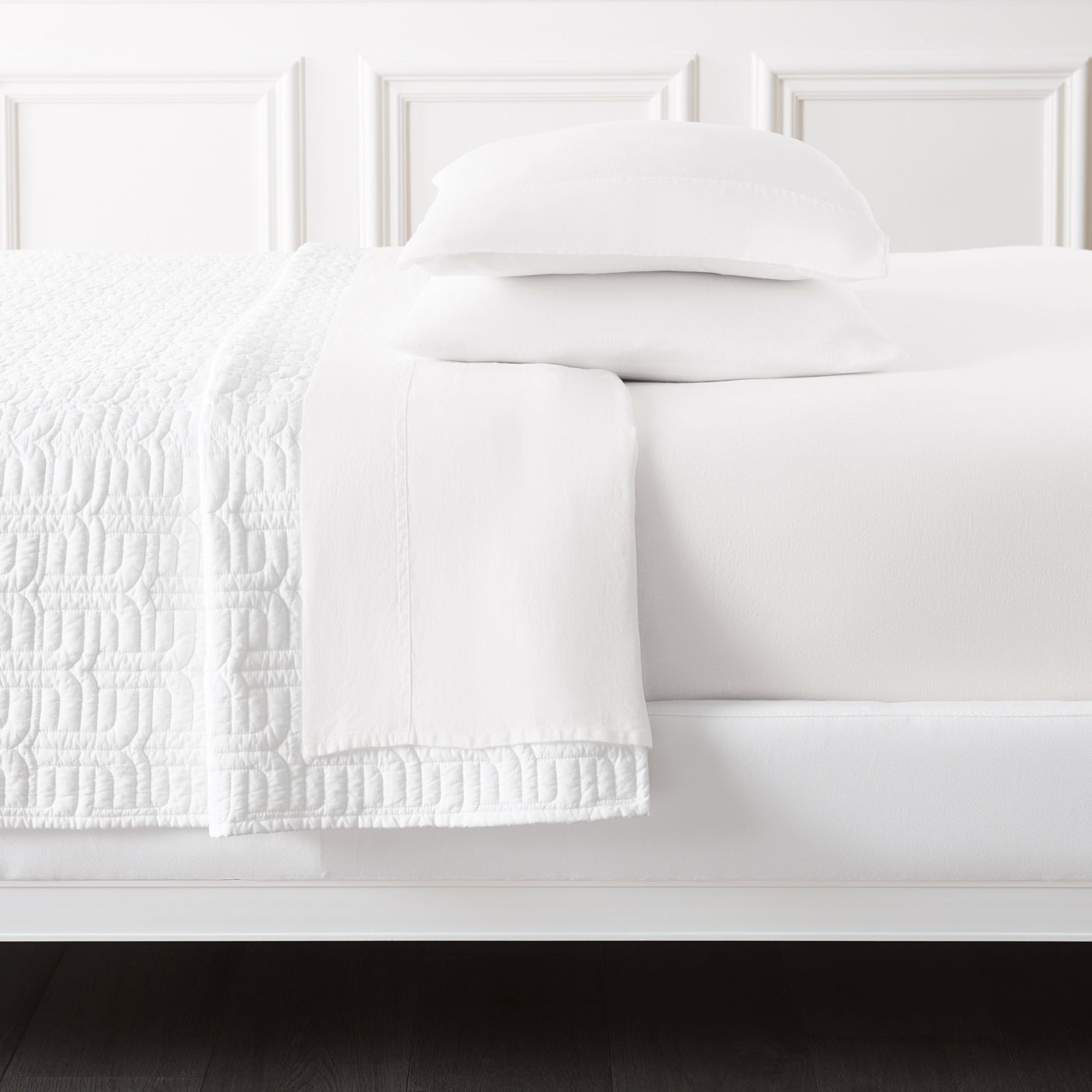 linen sheet set white - folded view