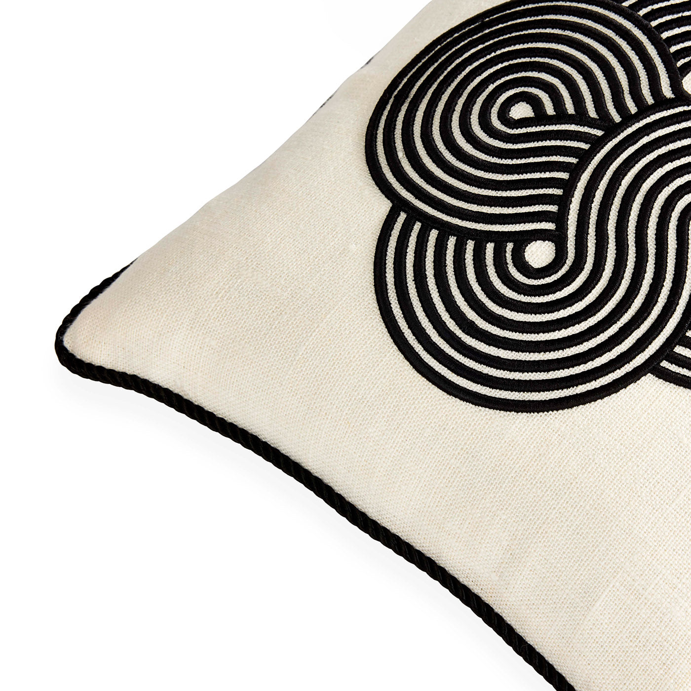 Pompidou B&W Cloud Pillow - details view