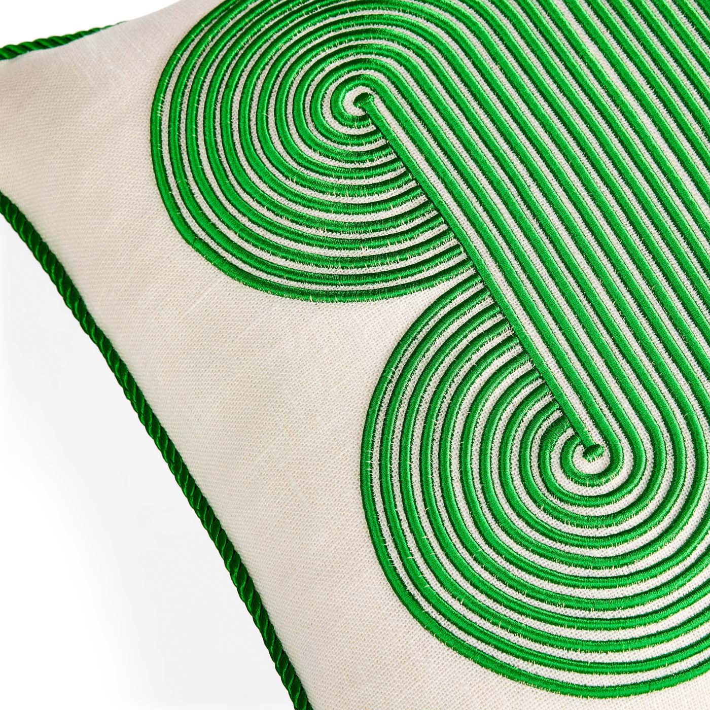 Pompidou Green Quatrefoil Pillow - details view