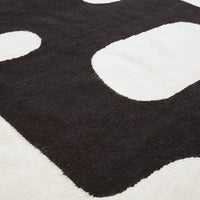 Reform Flatweave Rug - details view