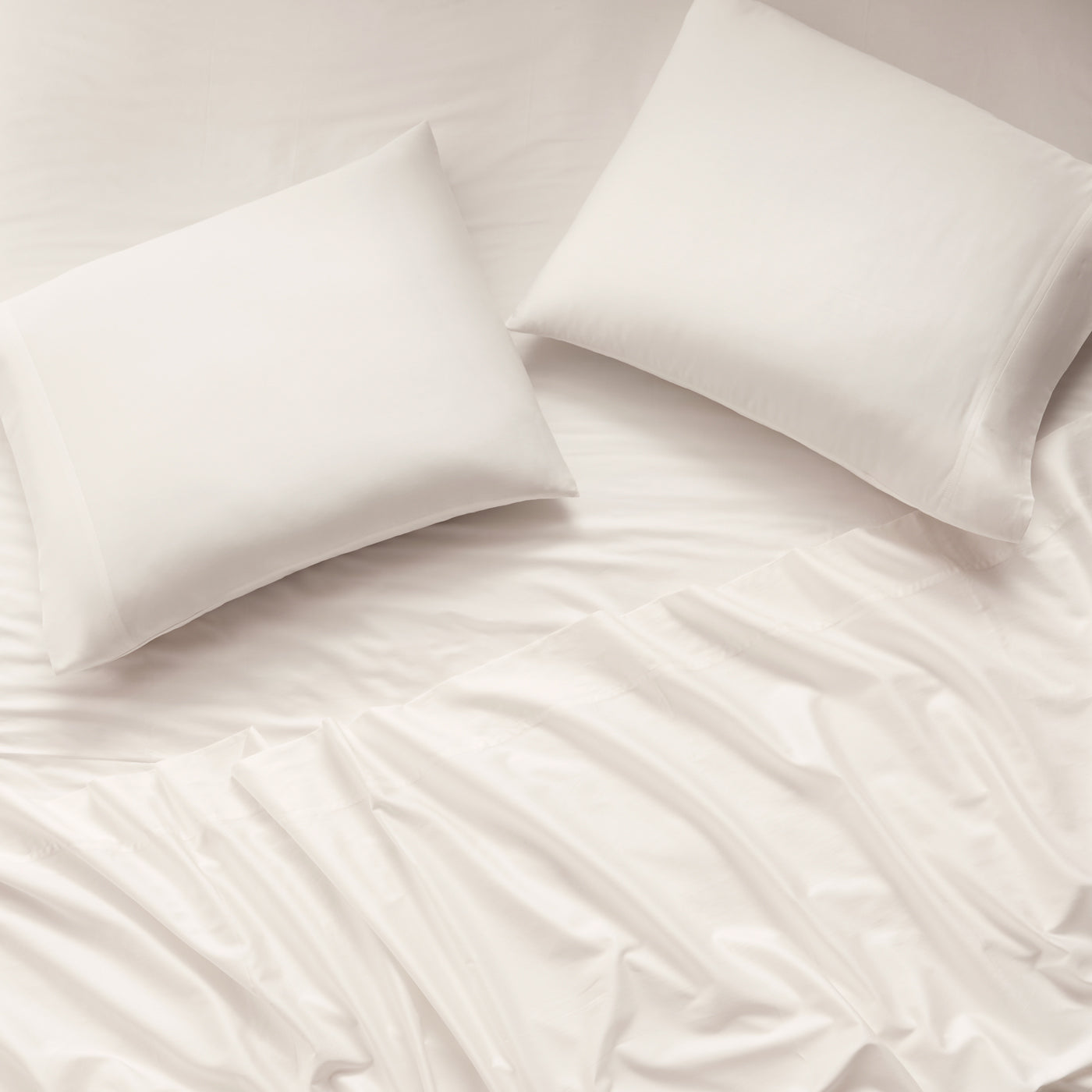 sateen sheet set ivory - styled view